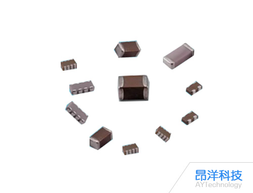 貼片電容與直插電容：結(jié)構(gòu)、性能與應(yīng)用的全面對比